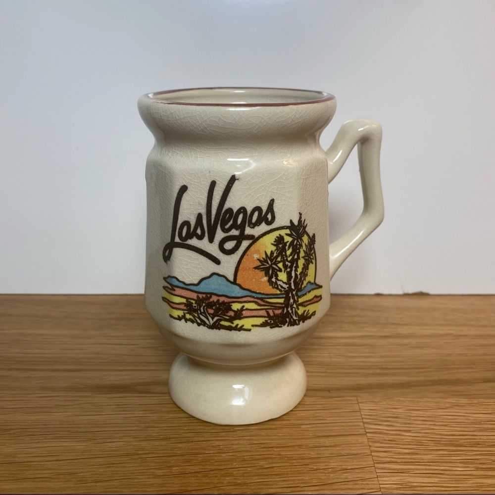Vintage Pedestal Vegas Stoneware Crackle-Glaze Mug​